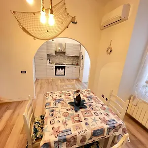 sweet-home-appartamento-centralissimo-imperia.hotelitalianriviera.com/