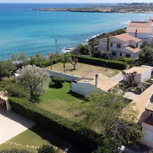 arenella-beach-96100.sicilyhotelsitaly.net/